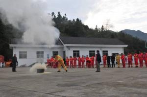 “2017年日常養(yǎng)護項目安全專題培訓(xùn)”在金麗溫項目部開講