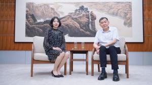 高遠(yuǎn)路業(yè)：引領(lǐng)公路養(yǎng)護(hù)新常態(tài)的科技先鋒 —專(zhuān)訪公路養(yǎng)護(hù)裝備國(guó)家工程研究中心主任/高遠(yuǎn)路業(yè)集團(tuán)董事長(zhǎng)劉廷國(guó)